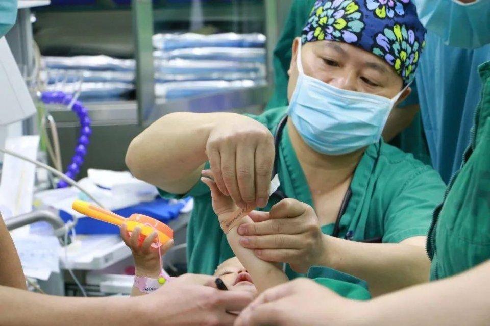 兴宁市妇婴监护型护送